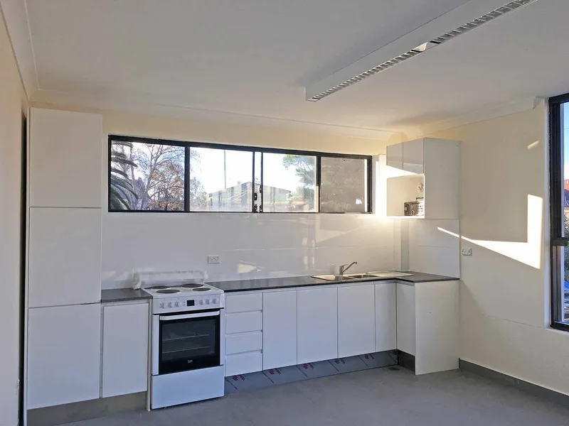 BOTANY 3 bedrooms 3 bathrooms