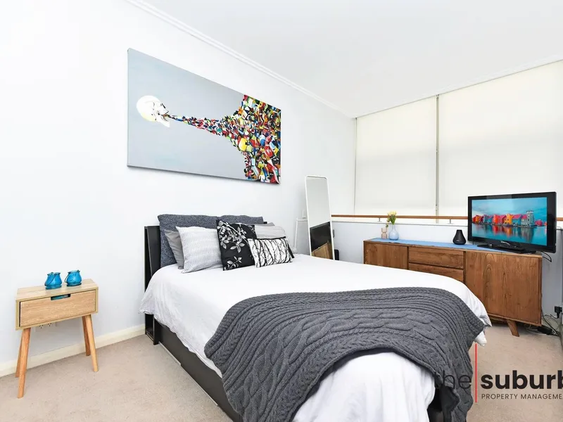 1 BEDROOM LOFT - PARTIALLY FURNISHED