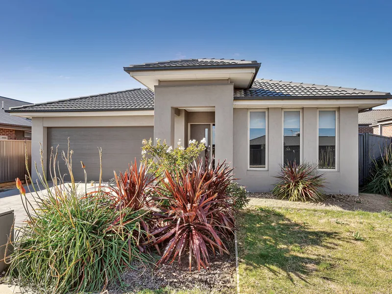 Stunning Family Home In Sought After Lucas Estate