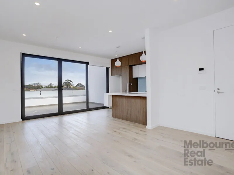 Stylish Apartment Living With Huge Entertaining Terrace