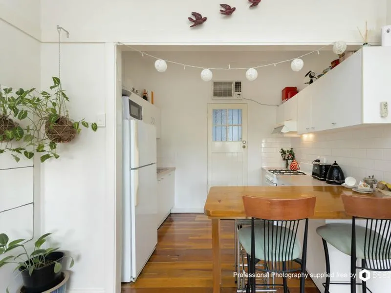 Furnished 2 Bed with AC and Water Inc!