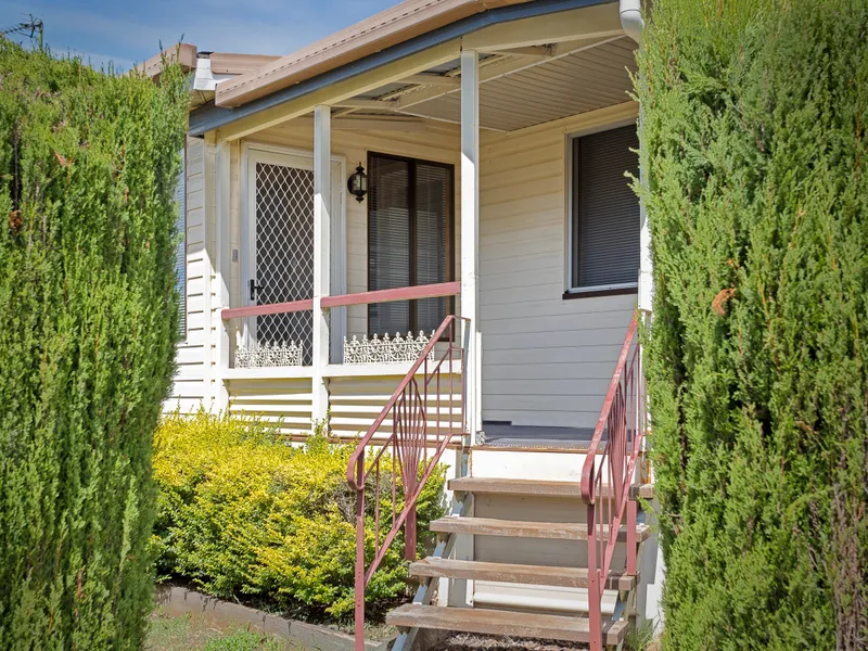 Spacious Home on 610m2 - Only Minutes to Toowoomba CBD!