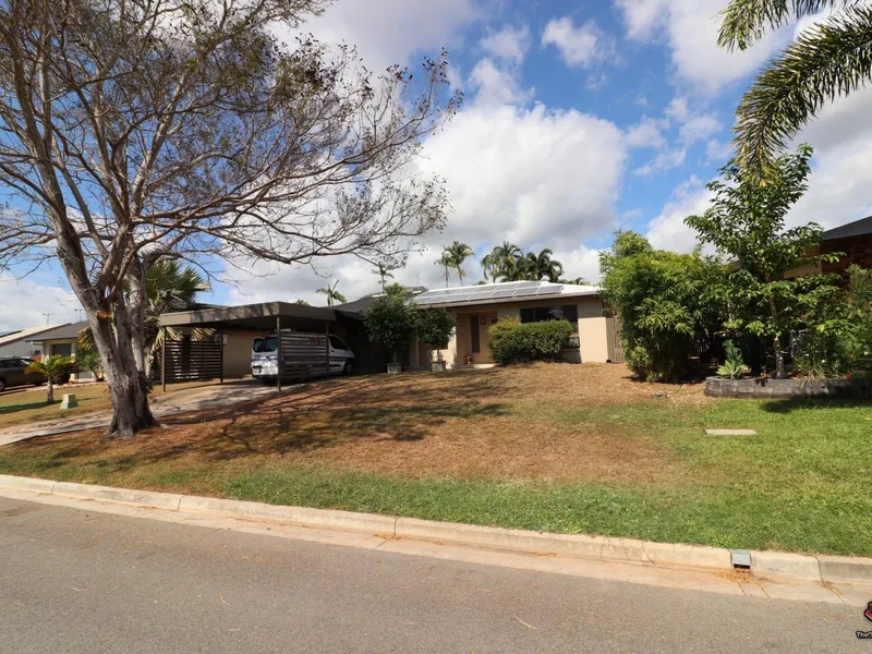 Five Bedrooms house on a nice street, Annandale, Townsville