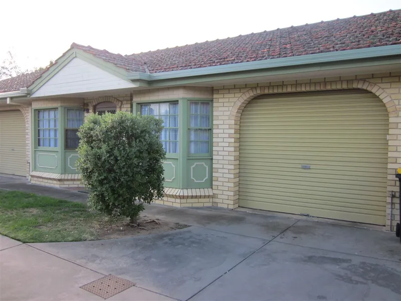 Great Size Homette - Convenient Location