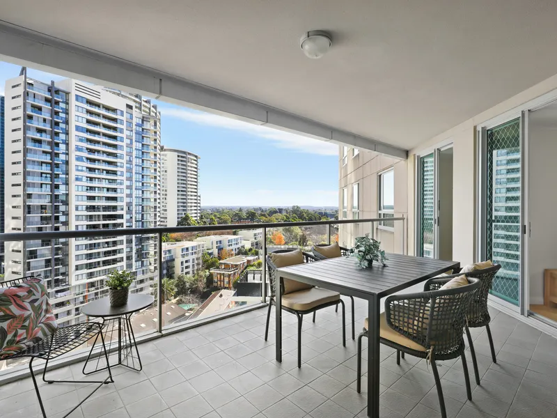 Two Bedroom Plus Study With Chatswood's CBD At Your Doorstep