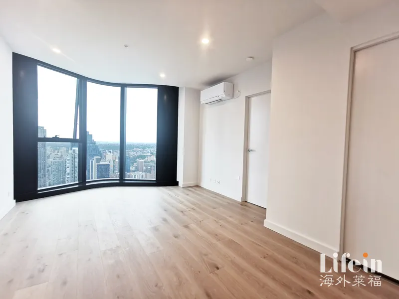 Two Bedrooms Apartment In the heart of the CBD!