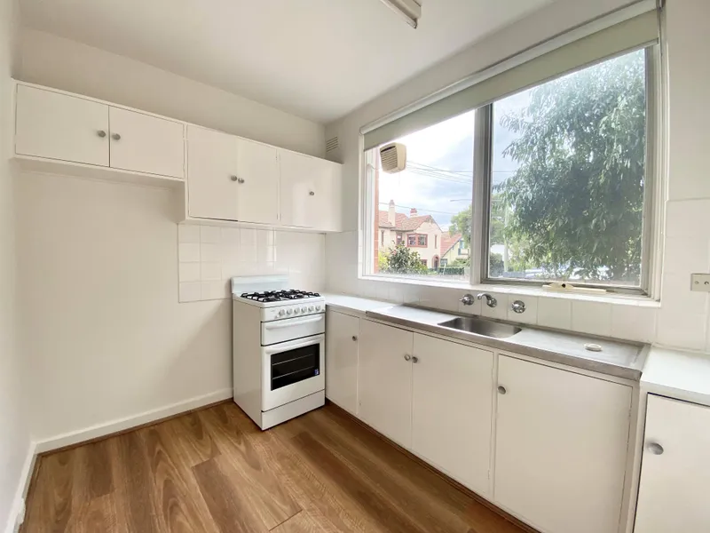 ONE BEDROOM APARTMENT IN THE HEART OF ST KILDA! | HAVEN AGENTS