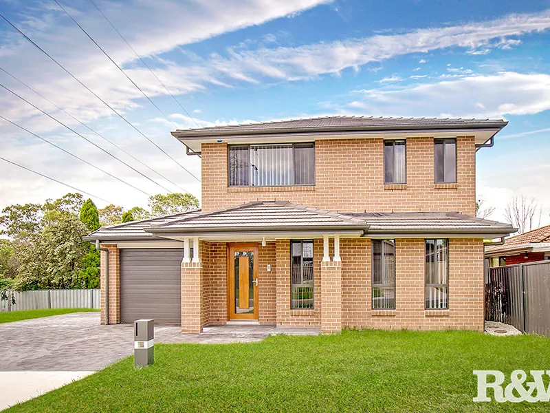 Near New 2 Storey Home