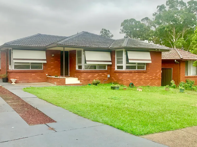 PERFECT FAMILY HOME - CLOSE TO ALL AMENITIES