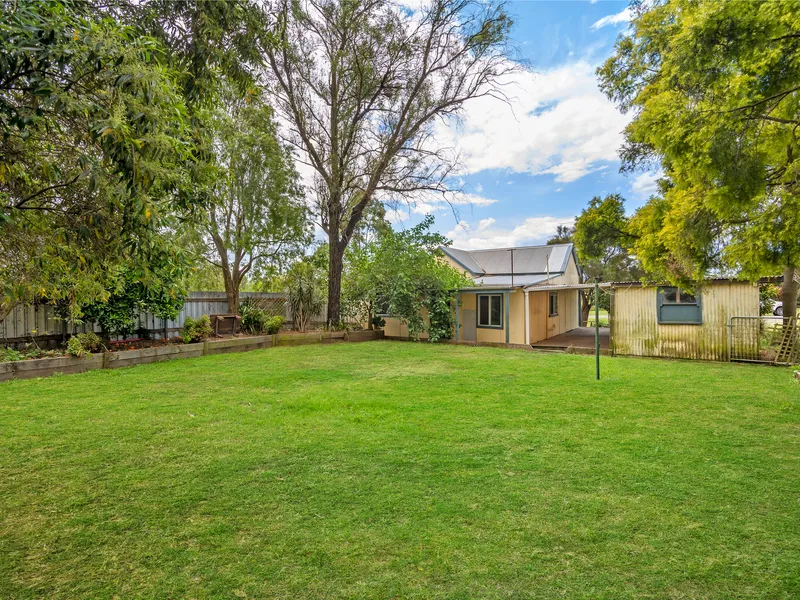 Classic Federation Appeal 600m from Village Life