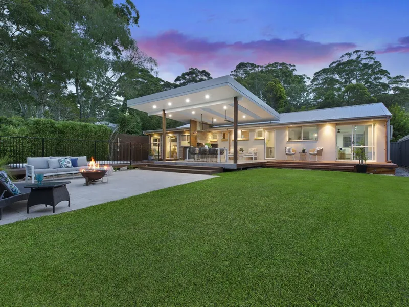 RESORT STYLE SUN-DRENCHED OASIS