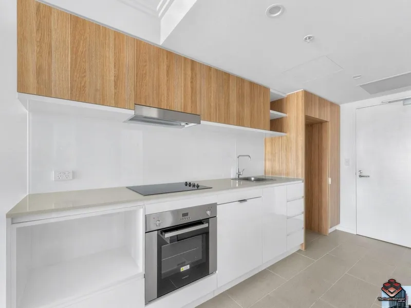 Spacious 2 Bedroom Apartment