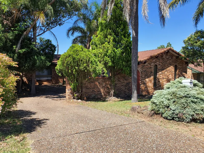 Large Three Bedroom House with Air Conditioning
