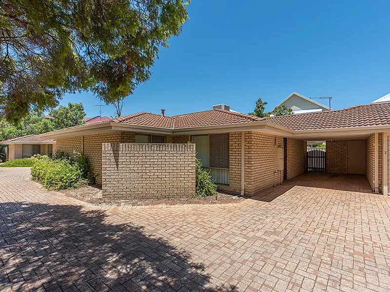 Neat Villa in Prime Location!