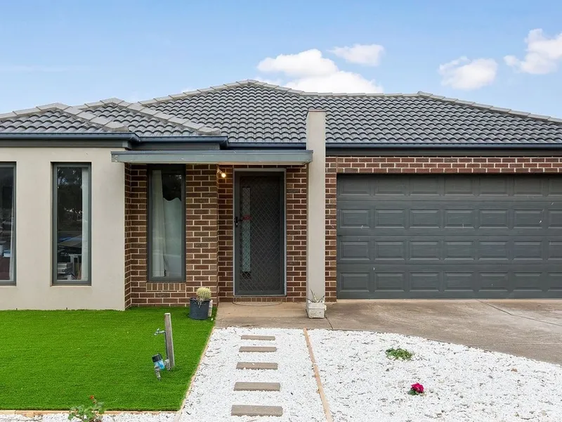 Perfect location with luxury! Can't be missed!