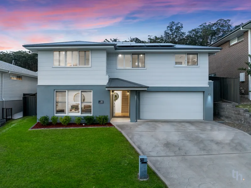 Style Meets Sophistication 900m from Cameron Park Plaza