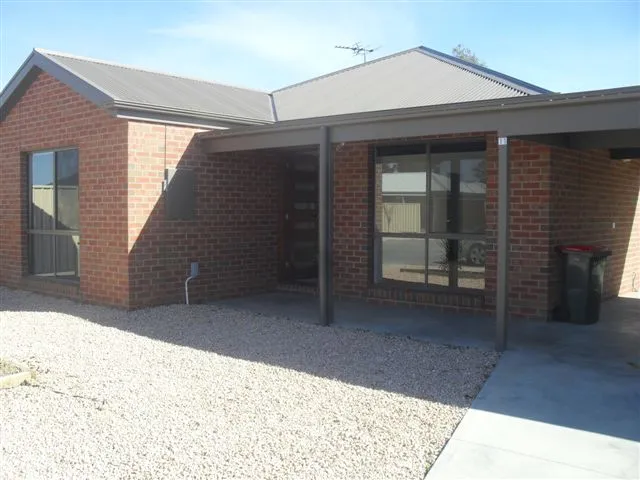 Near New 3 bedroom Townhouse