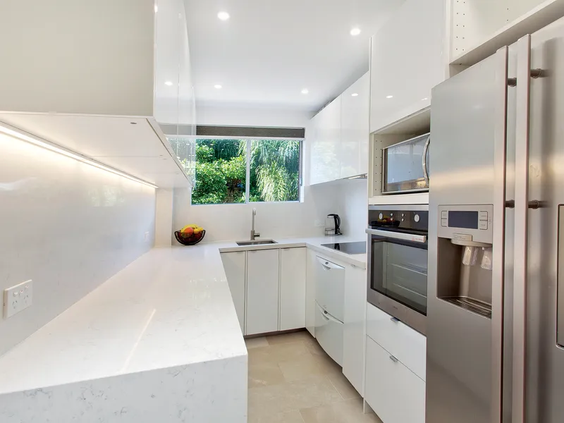 ** HOLDING DEPOSIT RECEIVED **