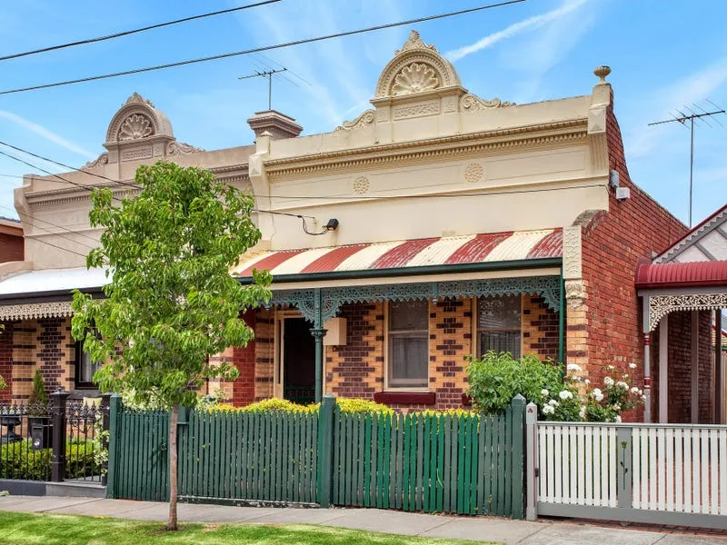 Stylish Home In A D'Vine Location