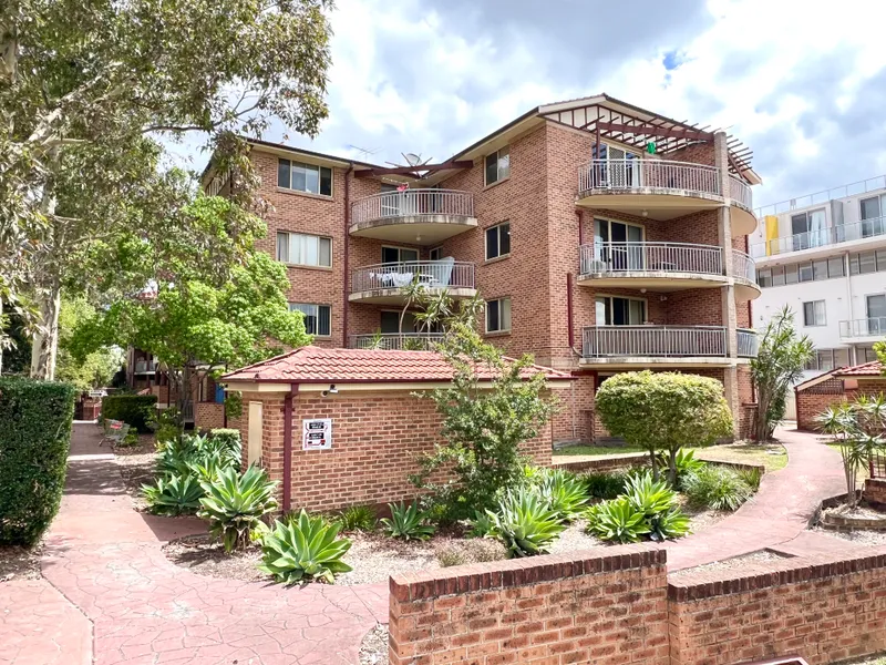 2 Bedroom Apartment In Convenient Location