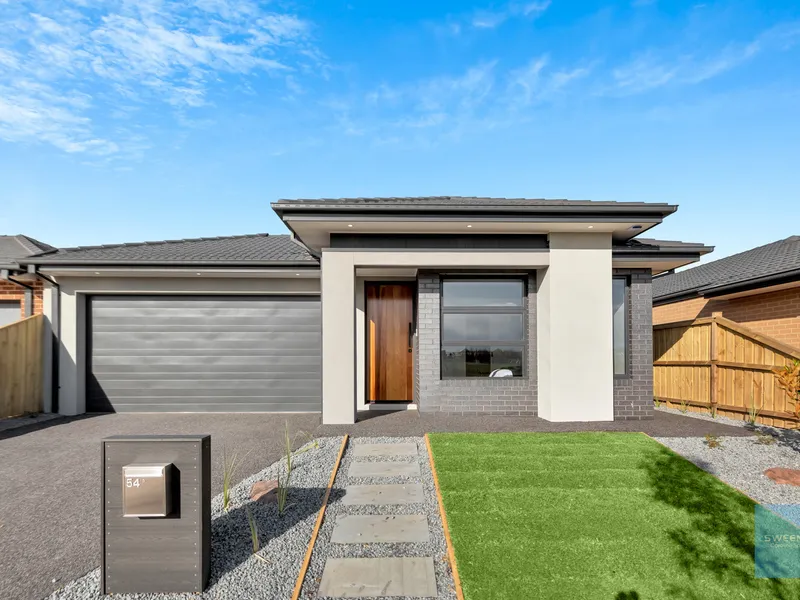 Luxury Living With Park Frontage