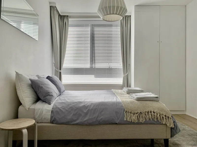Everything included, easy walking distance to the city and in beautiful East Melbourne 3002