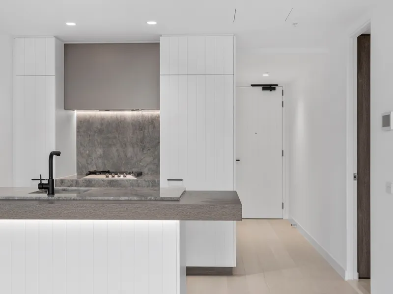 A Cut Above The Rest - Brand New Apartment On Level 4