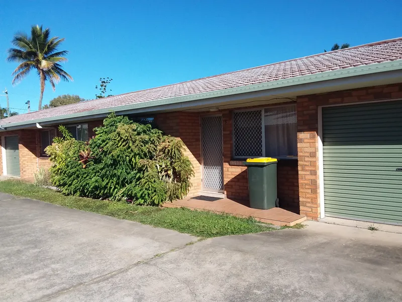Located in the fully developed residential area of South Mackay.
