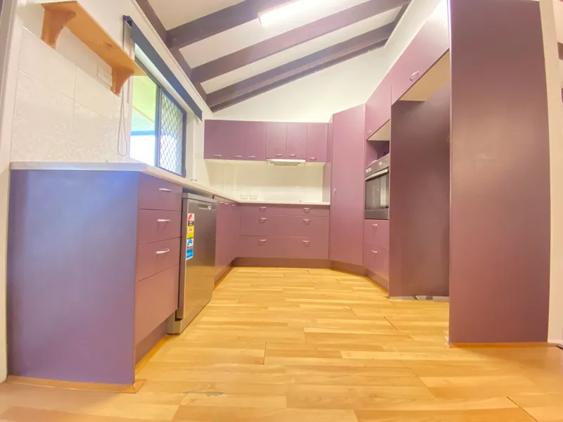 Newly Painted 3BED PLUS RUMPUS