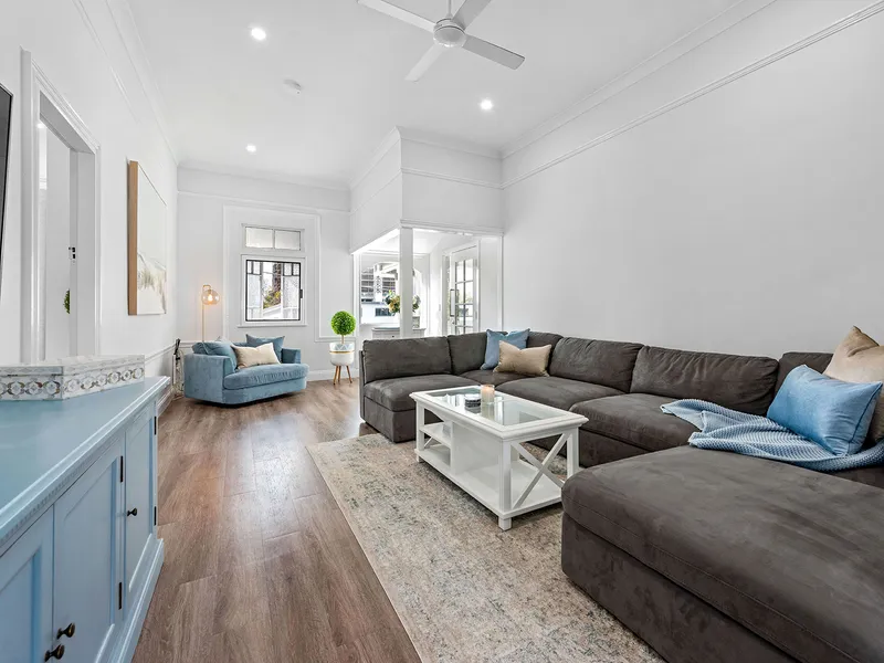 Renovated Queenslander, with rare 4 car garage and storage!
