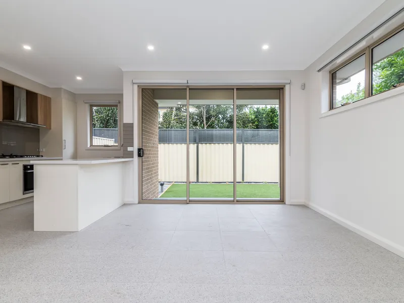 Stunning Brand New Townhouse in Pascoe Vale