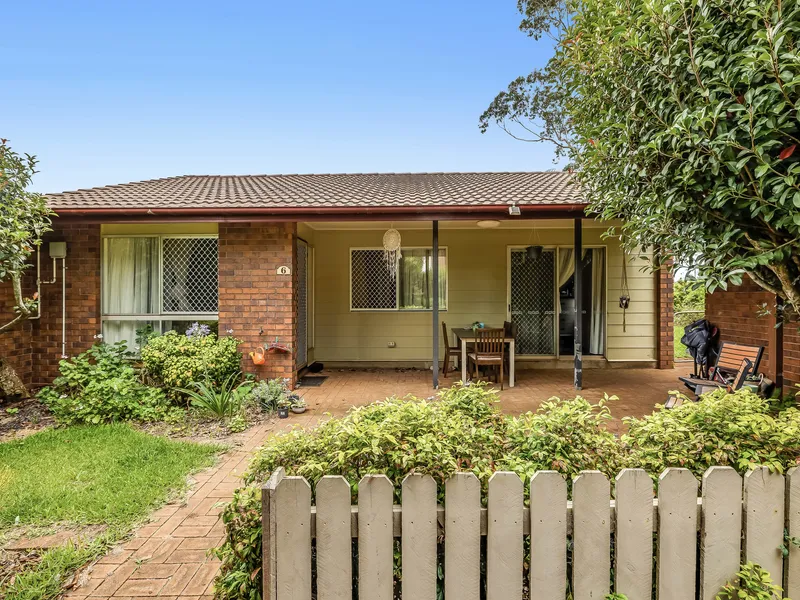 Calling all Investors!!! Fantastic Value. 12 Month Lease in Place