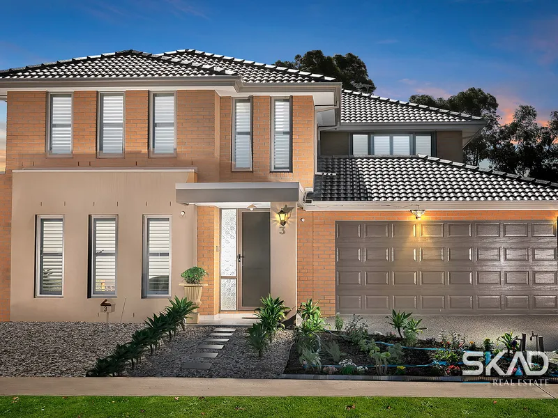 Live like King & Queen at most desirable merrifield estate !! 