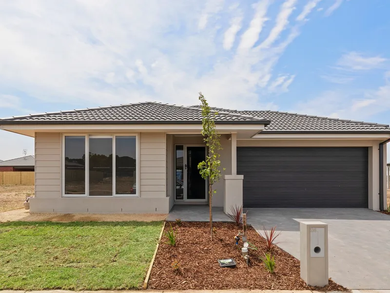 BEAUTY IN BAY BREEZE ESTATE !!