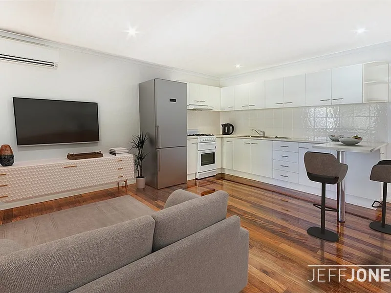 Spacious Unit In Central Greenslopes - 6 Month Lease