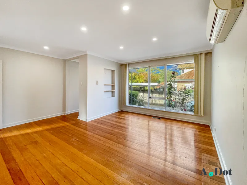 Comfortable Unit in the best location.