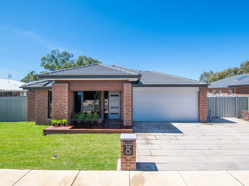 3 YEAR OLD TATURA HOME