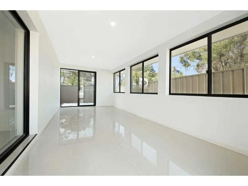 Spacious 3 bedroom granny flat