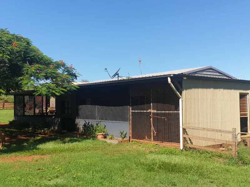 12.57Ha picturesque Hobby Farm situated on the Bruce Highway Childers