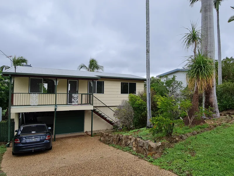 RENOVATED 3 BEDROOM PLUS FAMILY ROOM