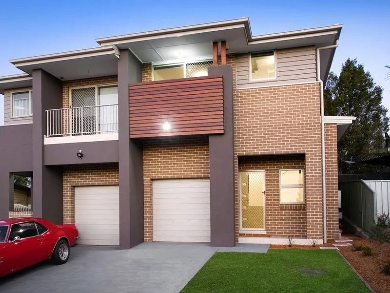 Stylish, modern duplex 