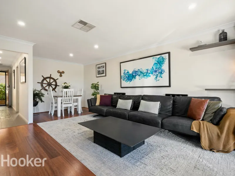 Unbeatable City Fringe Hideaway - Walk to Everything!