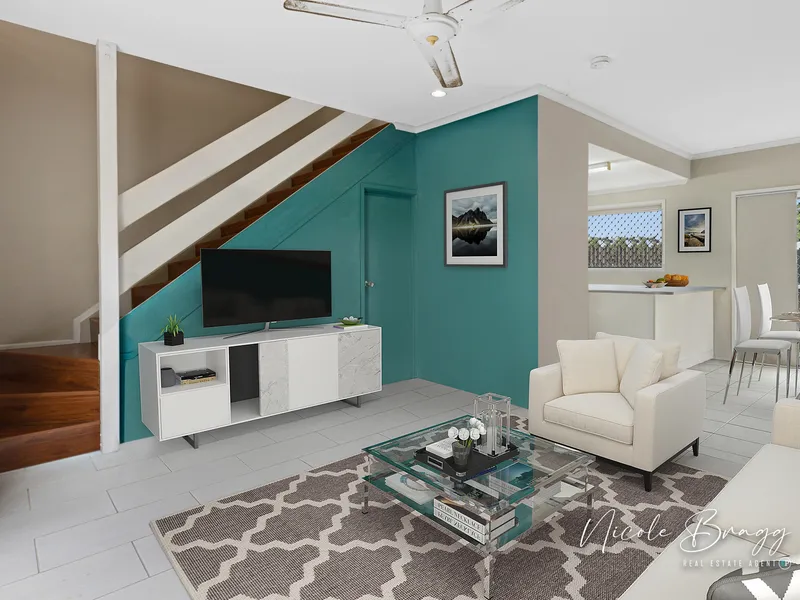 Great Location at Prior Place!