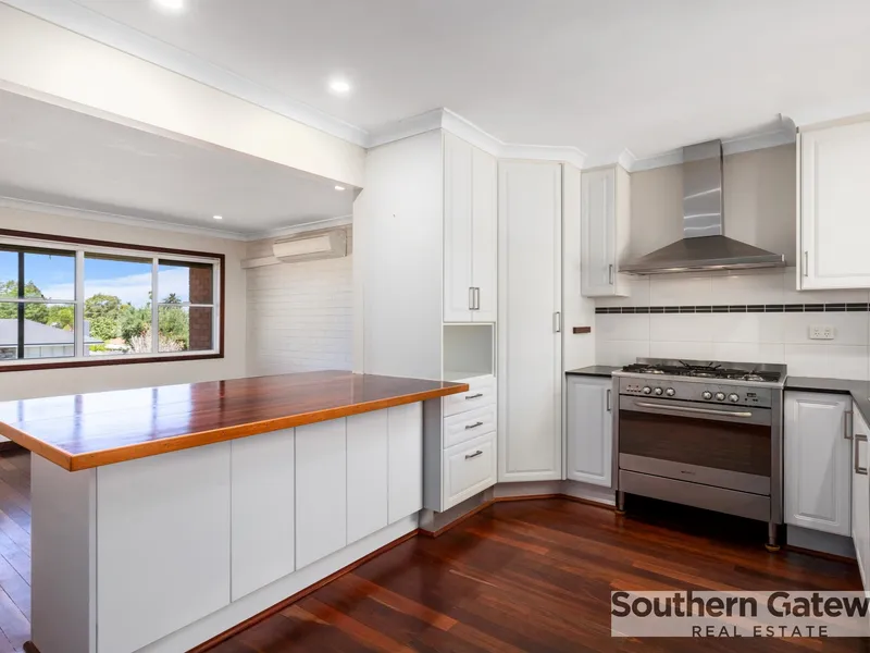 LIVE WELL IN MAYDWELL!