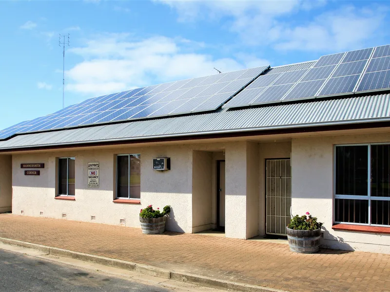 Well presented limestone apartments - lifestyle property