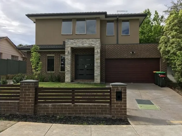 Stunning Townhouse