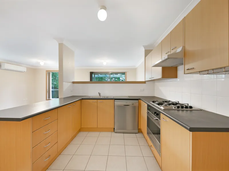 Conveniently Located Townhouse