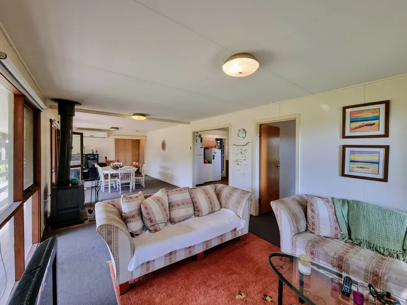 RURAL LIFESTYLE ONLY 4.2 KMS FROM INVERLOCH TOWNSHIP