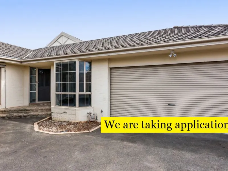 Quiet Pad at the Rear of the Block!