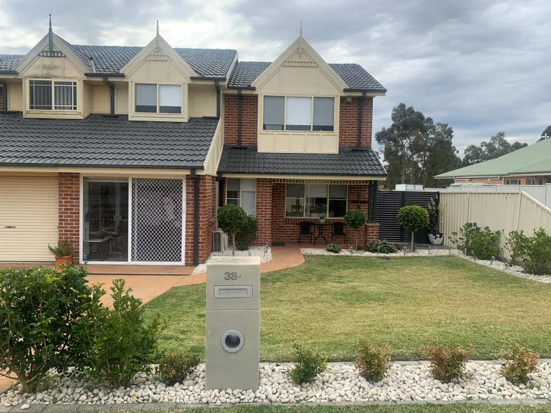 A Beautiful Three Bedroom Duplex Townhouse